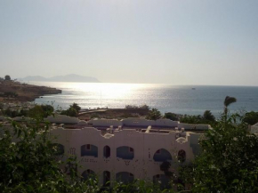 Beautiful Flt in Coral Bay